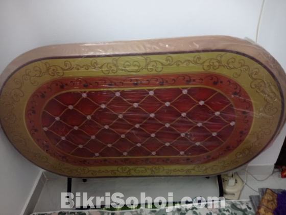 টেবিল ও চেয়ার